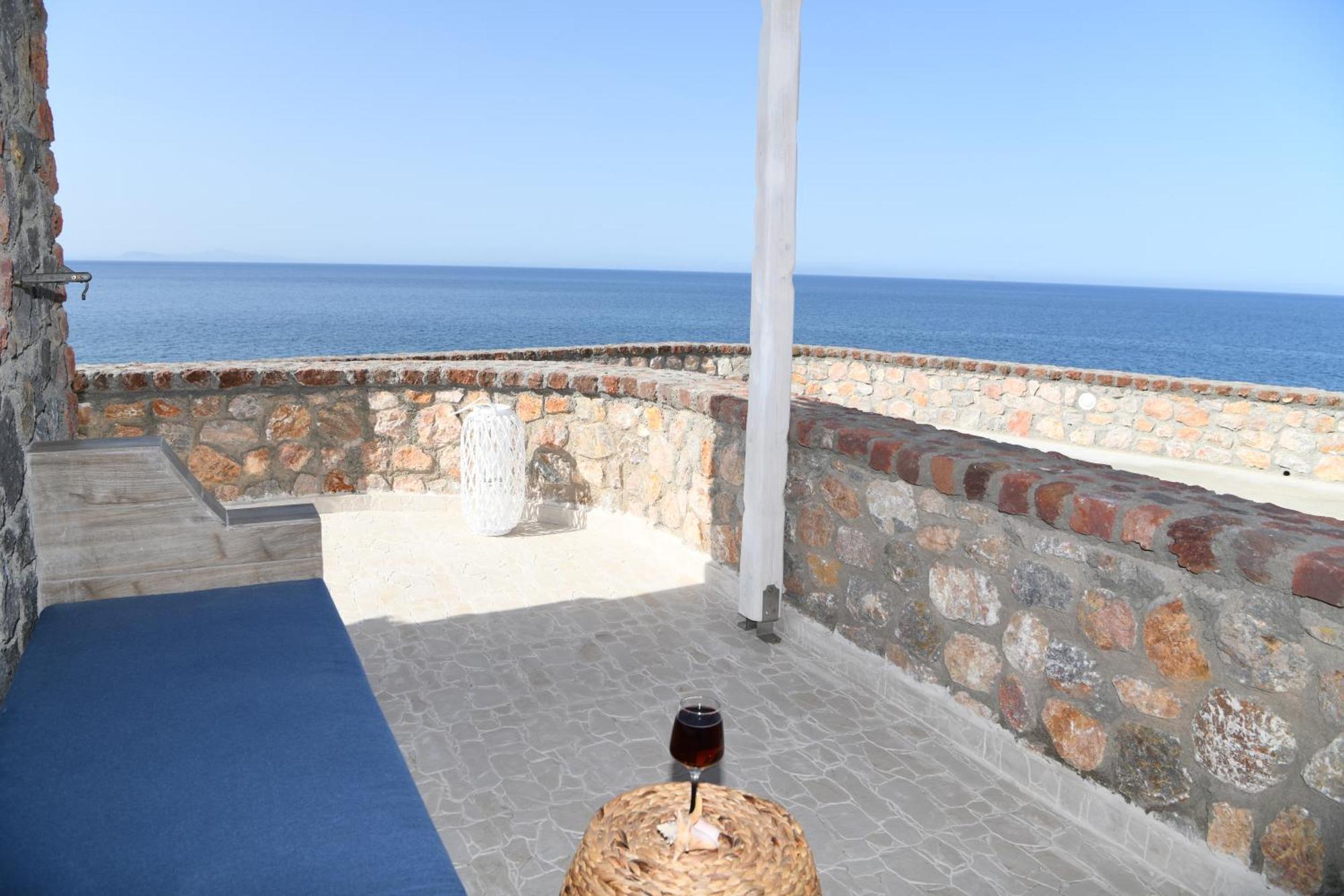 Starlight Luxury Seaside Villa & Suites Imerovigli  Zewnętrze zdjęcie